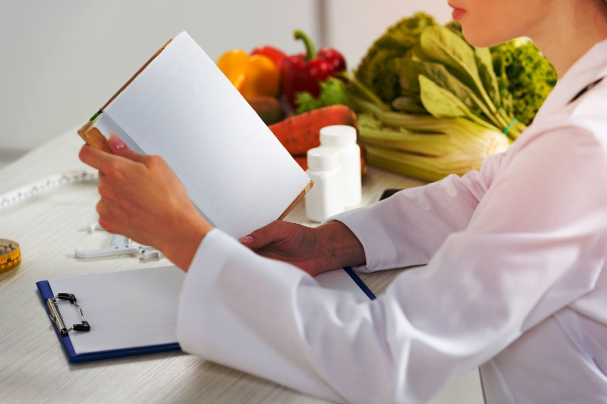 Leczenie niedoborów żywieniowych z udziałem dietetyka klinicznego